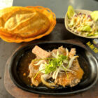 Bò bít tết pate